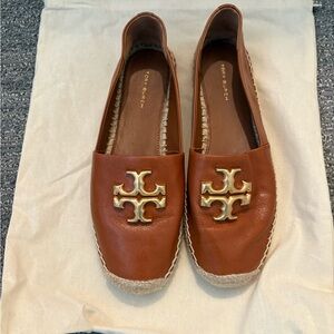 Like new size 7.5 Tory Burch shoes